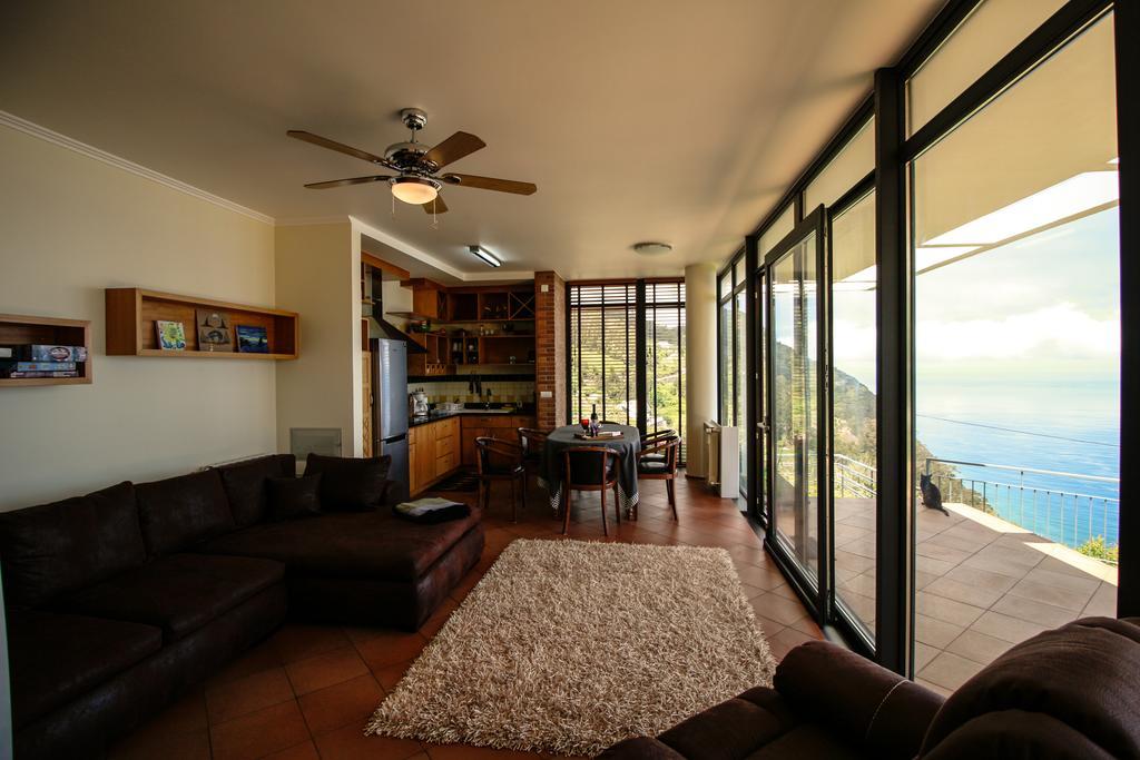 Cottage Ocean View Porto Moniz Exterior photo