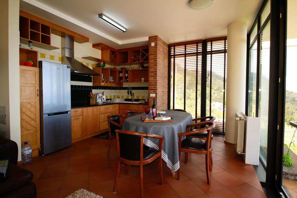 Cottage Ocean View Porto Moniz Exterior photo